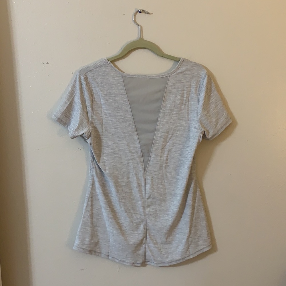 Old Navy Activewear Top - Picture 2 of 3